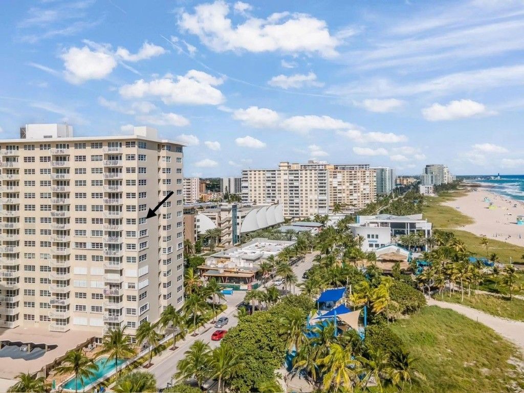 Photo of 133 N Pompano Beach Boulevard #911, Pompano Beach, FL 33062 (MLS # F10541035)