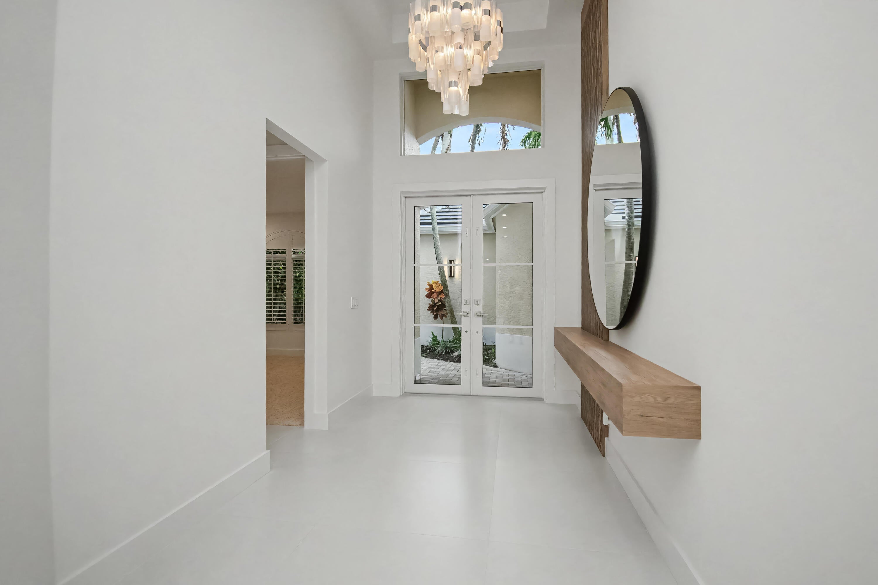16053 VILLA VIZCAYA Place