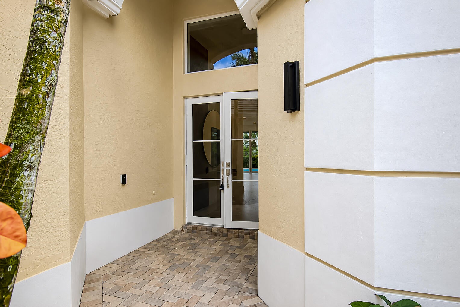 16053 VILLA VIZCAYA Place