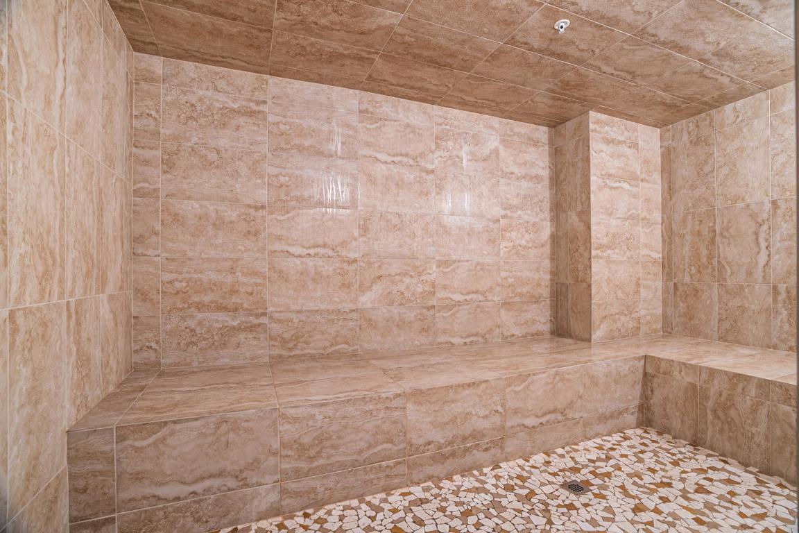 610 CLEMATIS CONDO - Residential