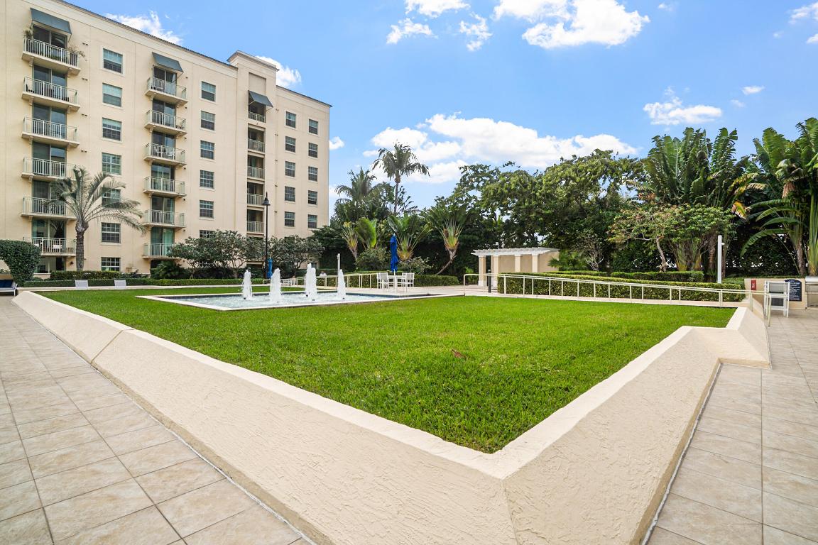 610 CLEMATIS CONDO - Residential