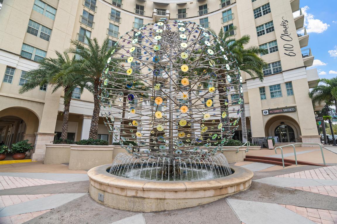 610 CLEMATIS CONDO - Residential