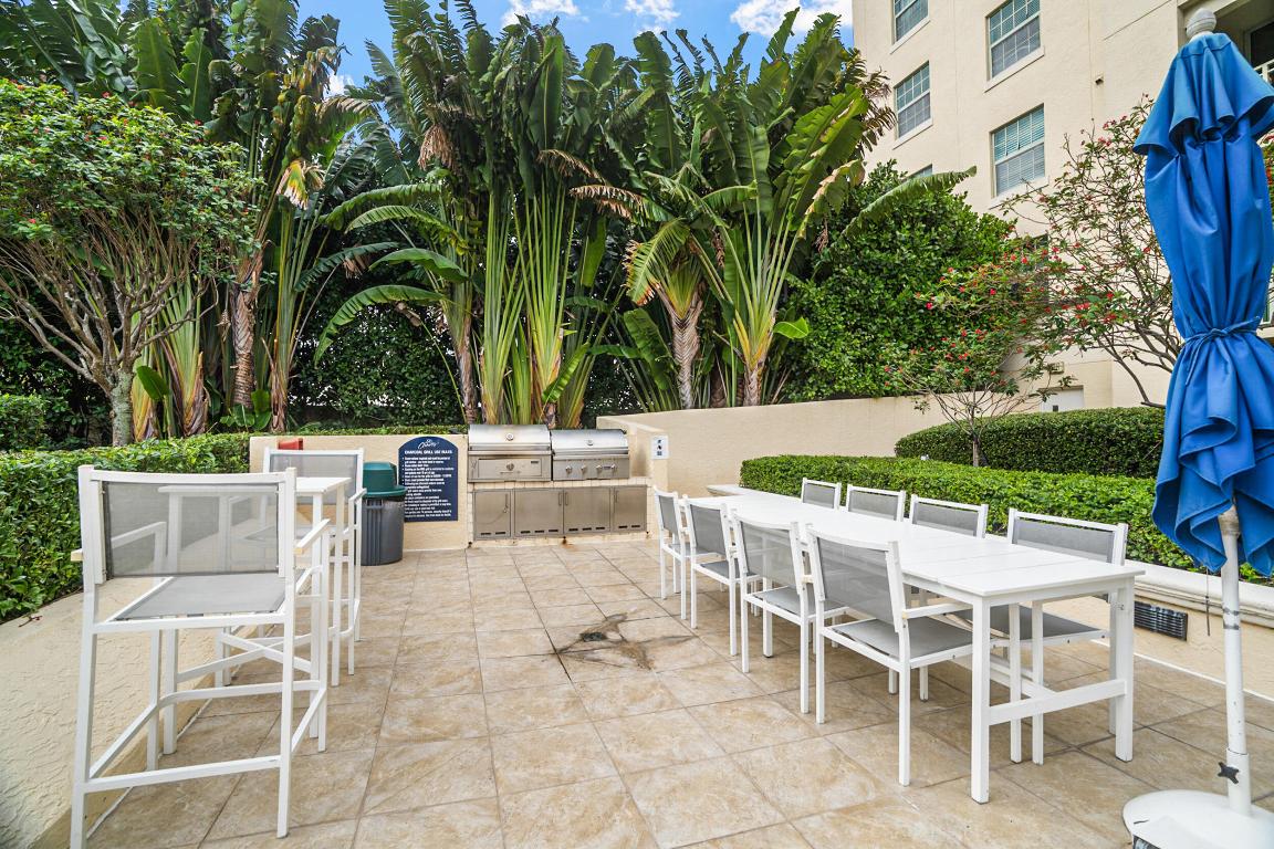 610 CLEMATIS CONDO - Residential