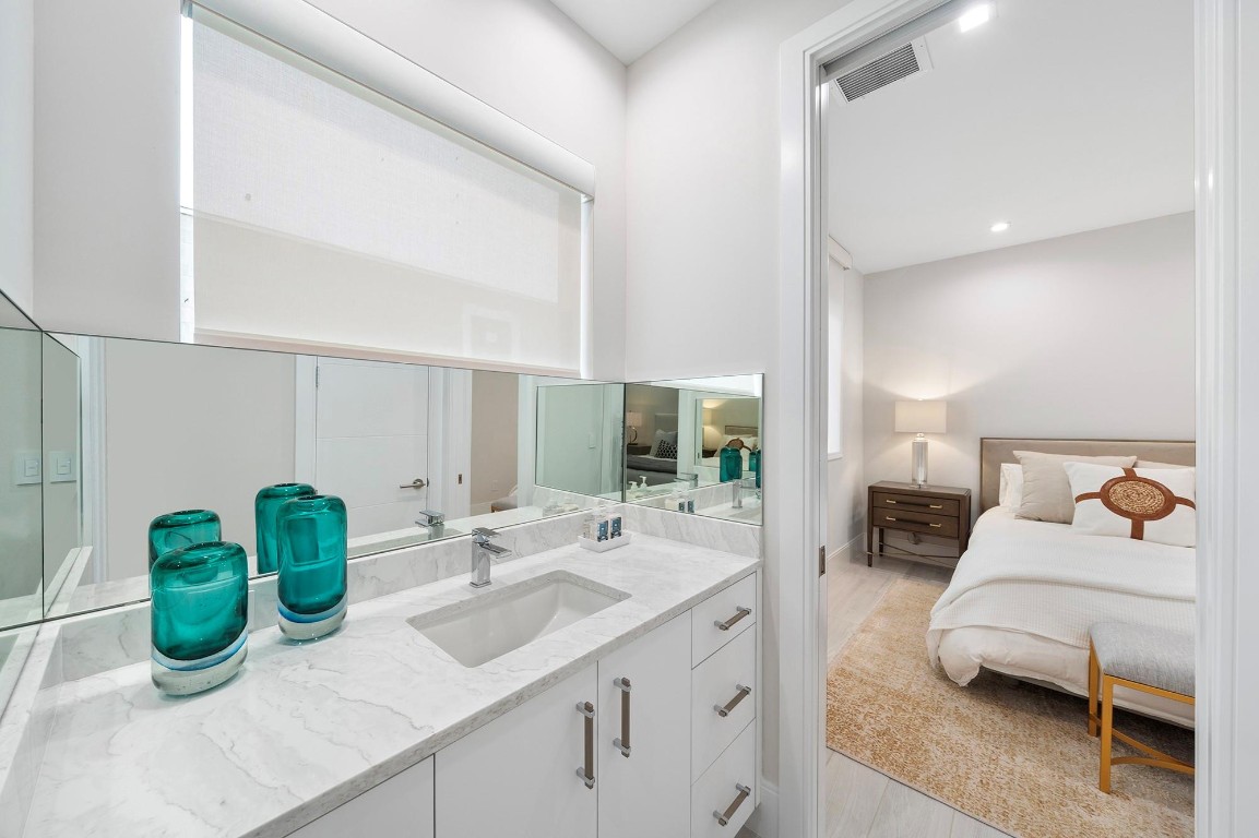 Royal Palm Yacht & Countr - Residential