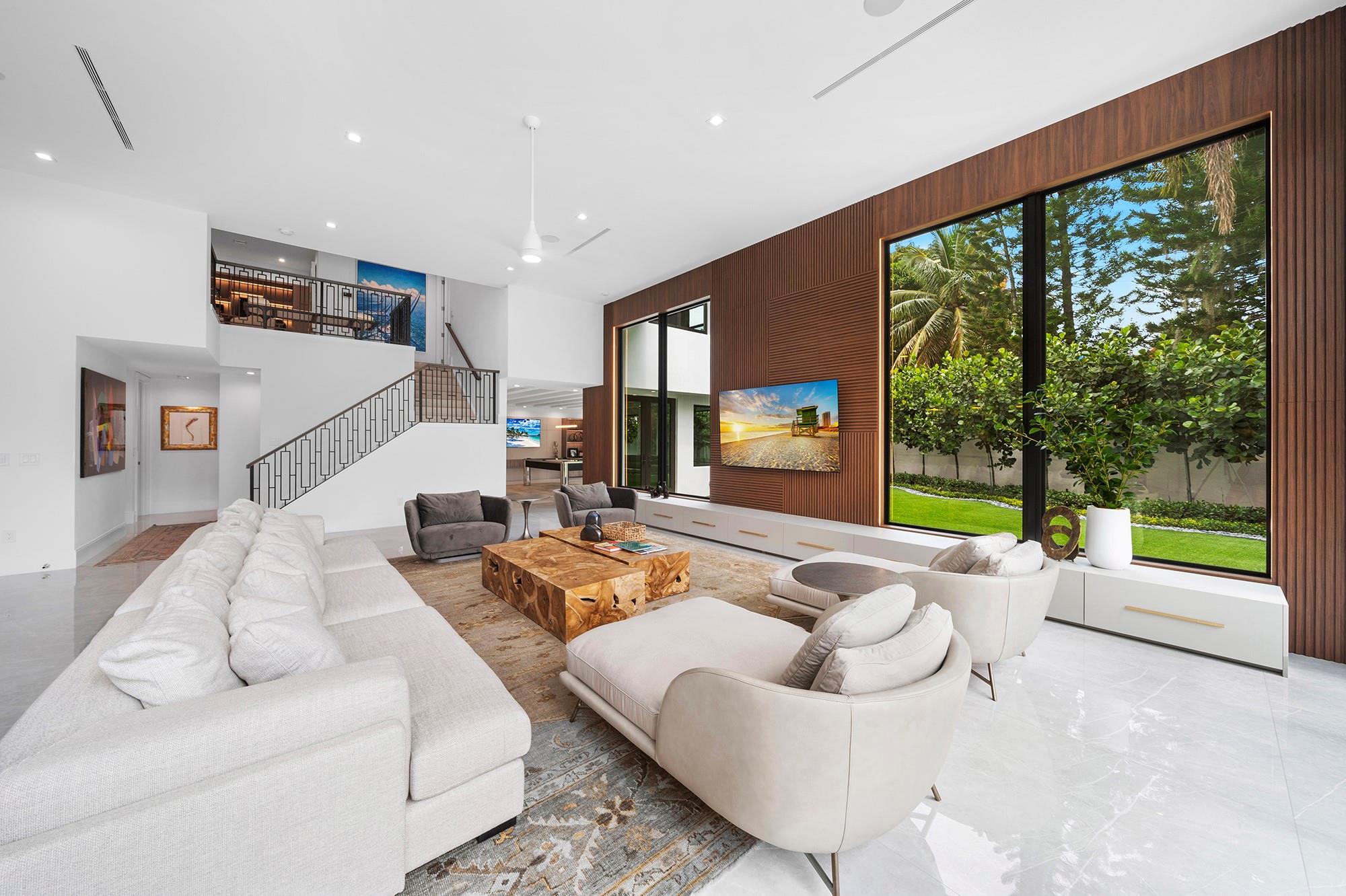 Royal Palm Yacht & Countr - Residential