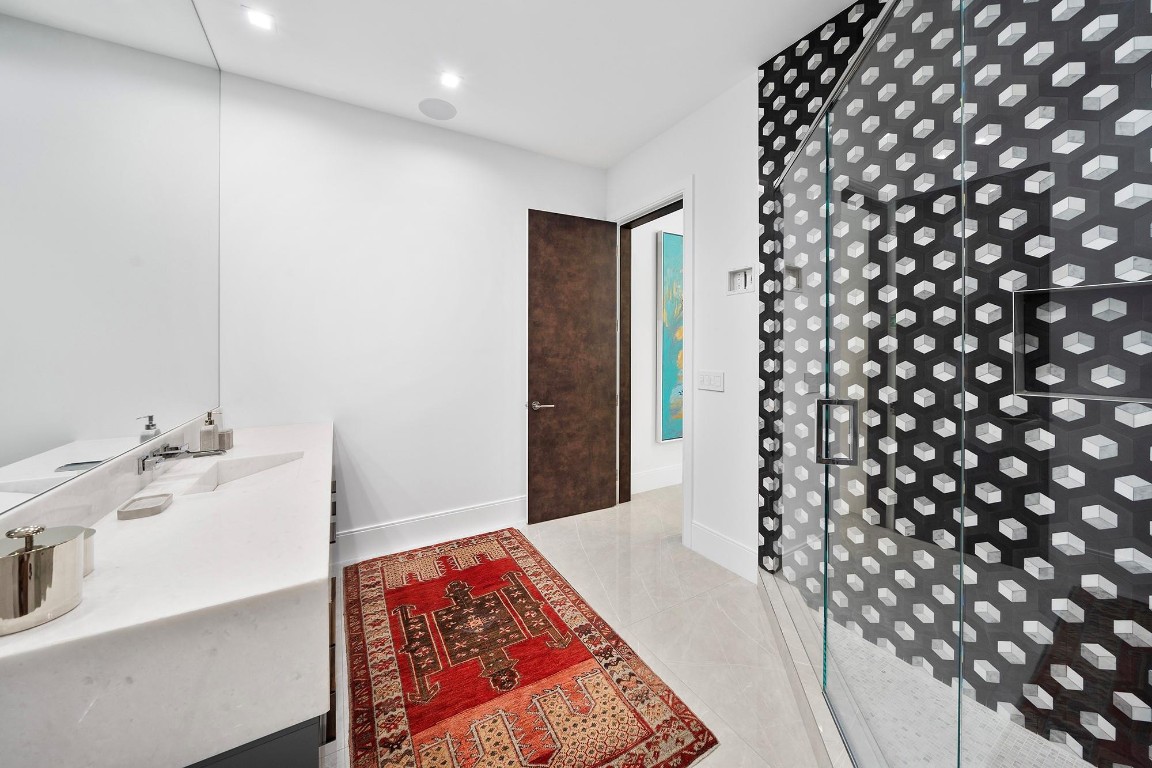 Royal Palm Yacht & Countr - Residential