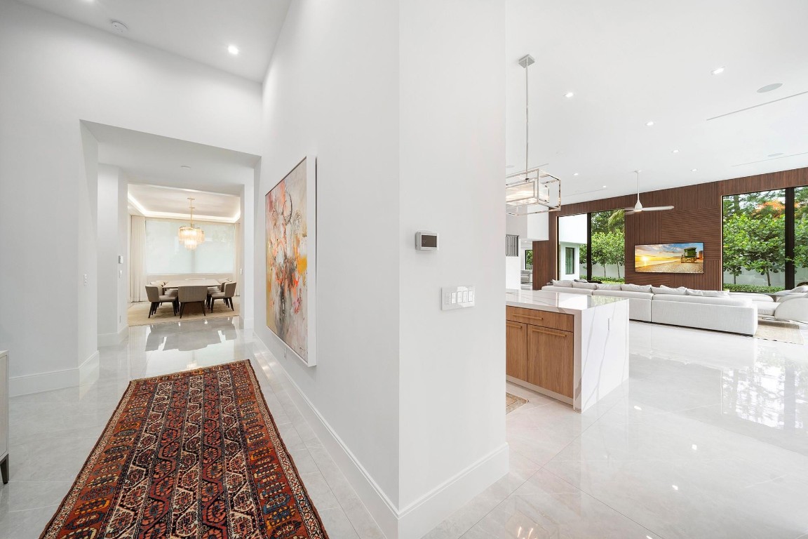 Royal Palm Yacht & Countr - Residential