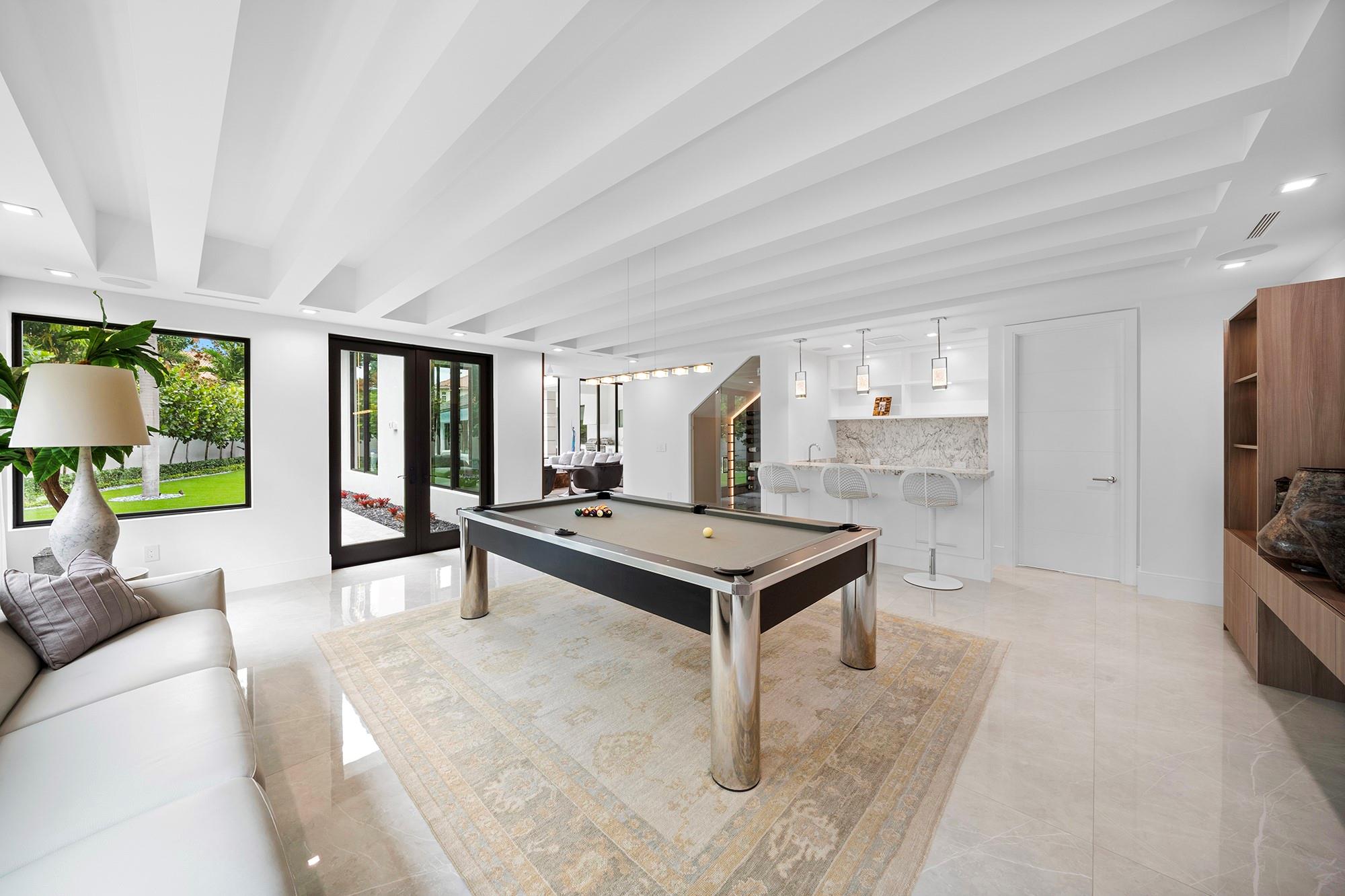 Royal Palm Yacht & Countr - Residential