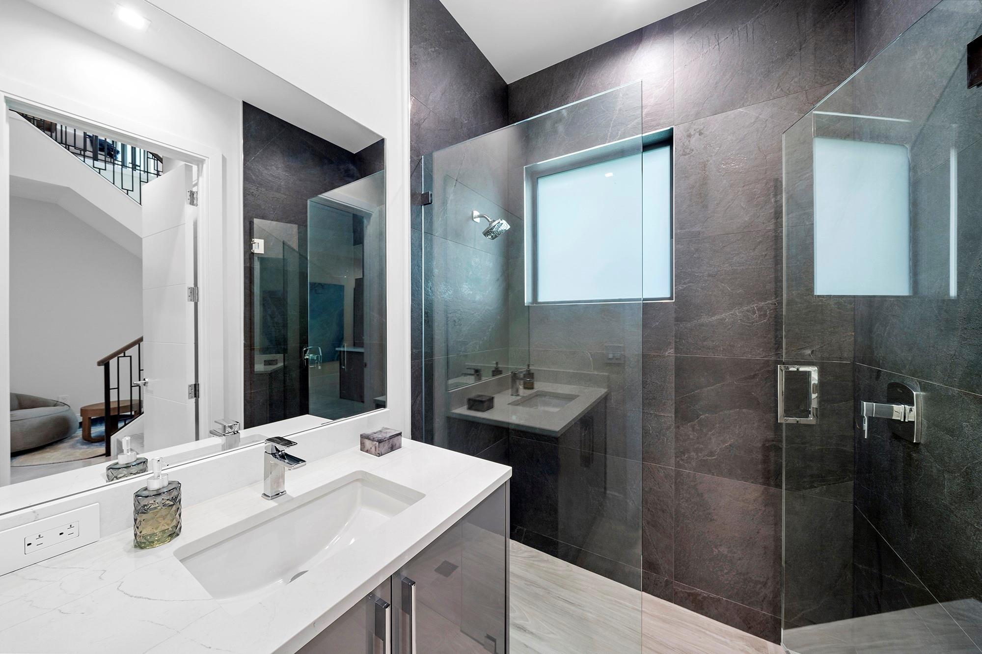 Royal Palm Yacht & Countr - Residential