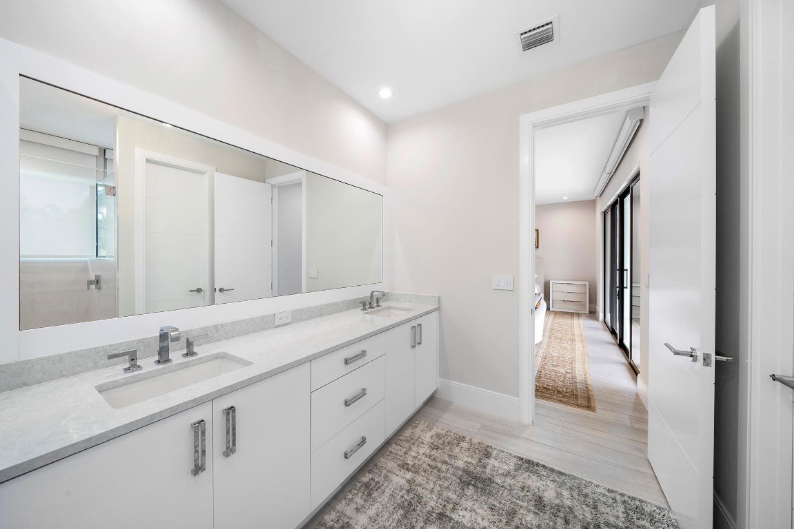 Royal Palm Yacht & Countr - Residential