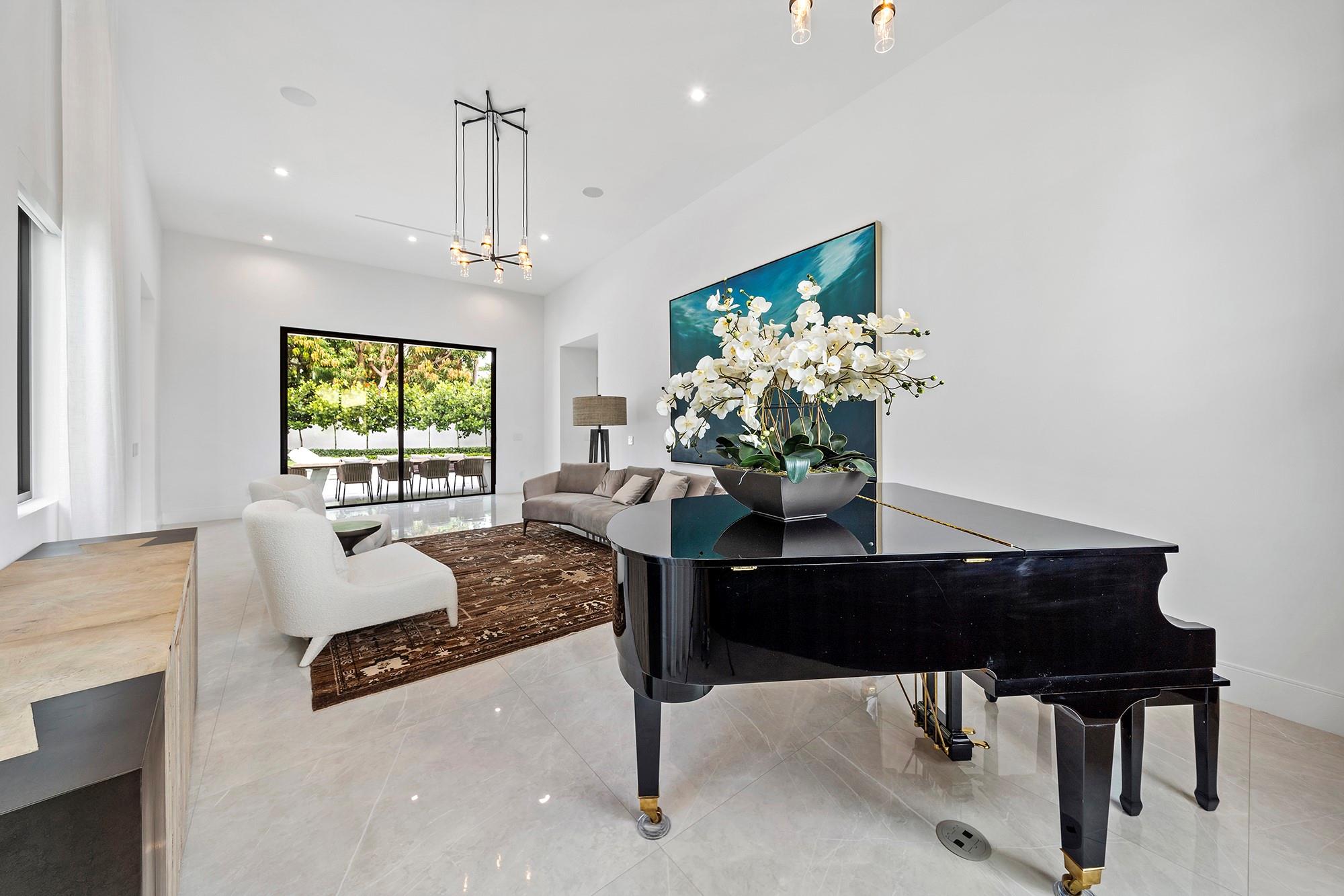 Royal Palm Yacht & Countr - Residential