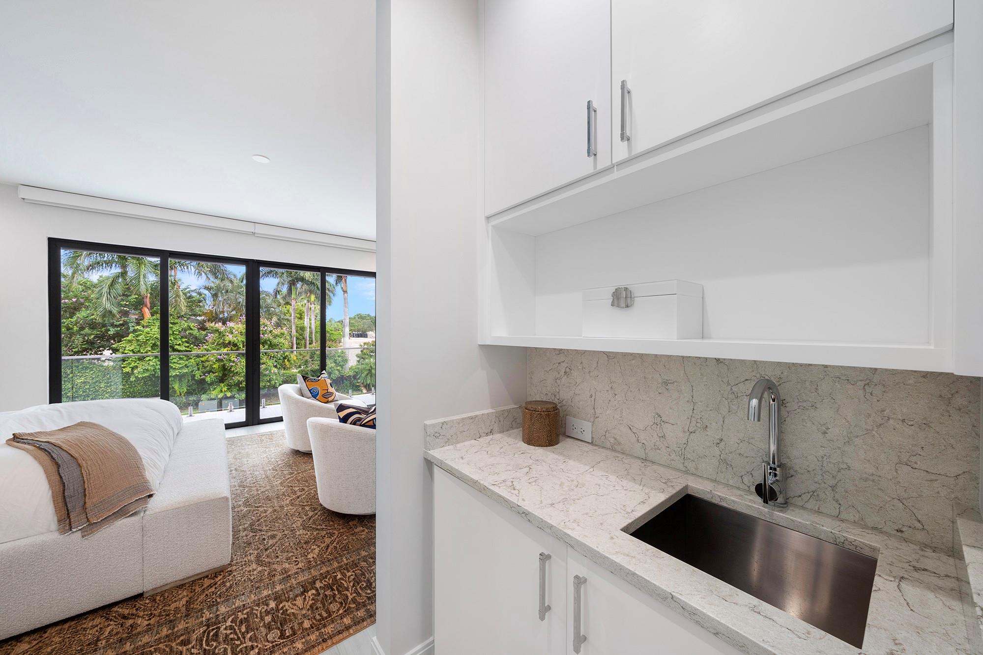 Royal Palm Yacht & Countr - Residential