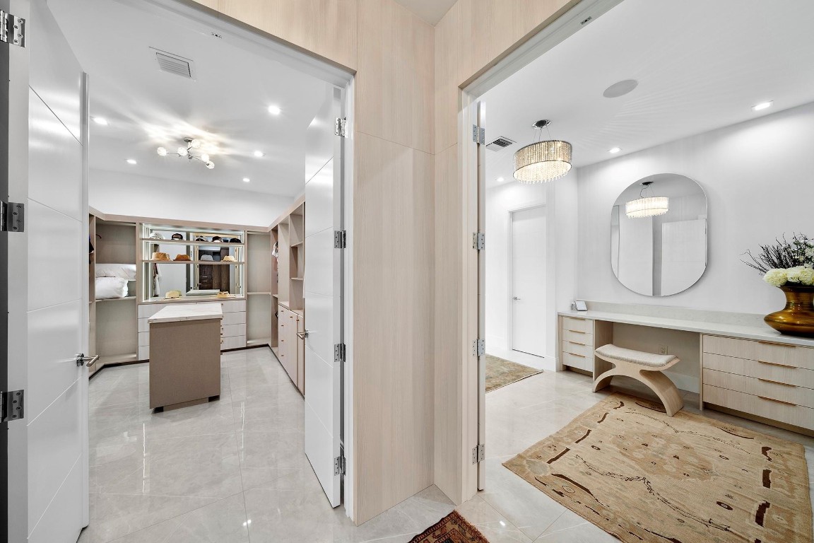 Royal Palm Yacht & Countr - Residential