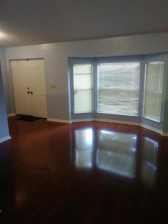 SUGAR POND MANOR OF WELLINGTON - Residential