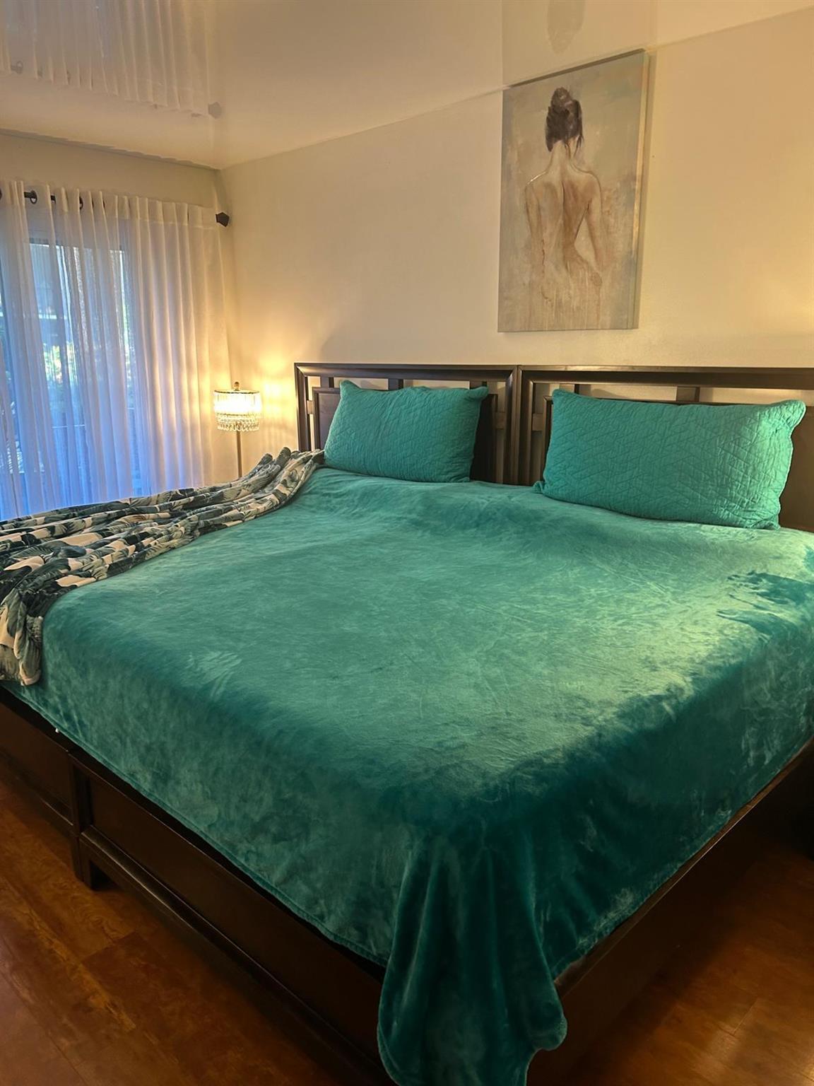 SOUTHGATE CONDO - Residential Lease