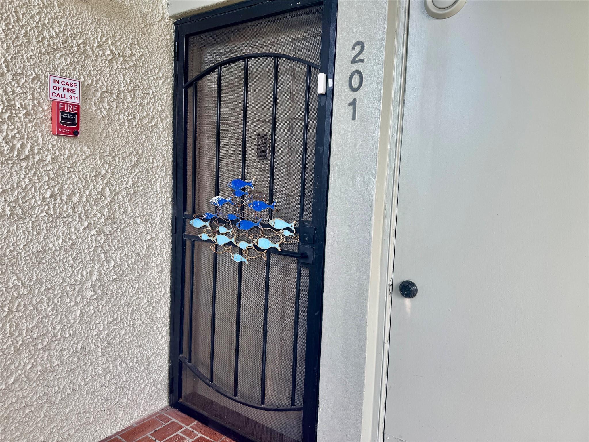 FOUNTAINS OF PALM BEACH - Residential