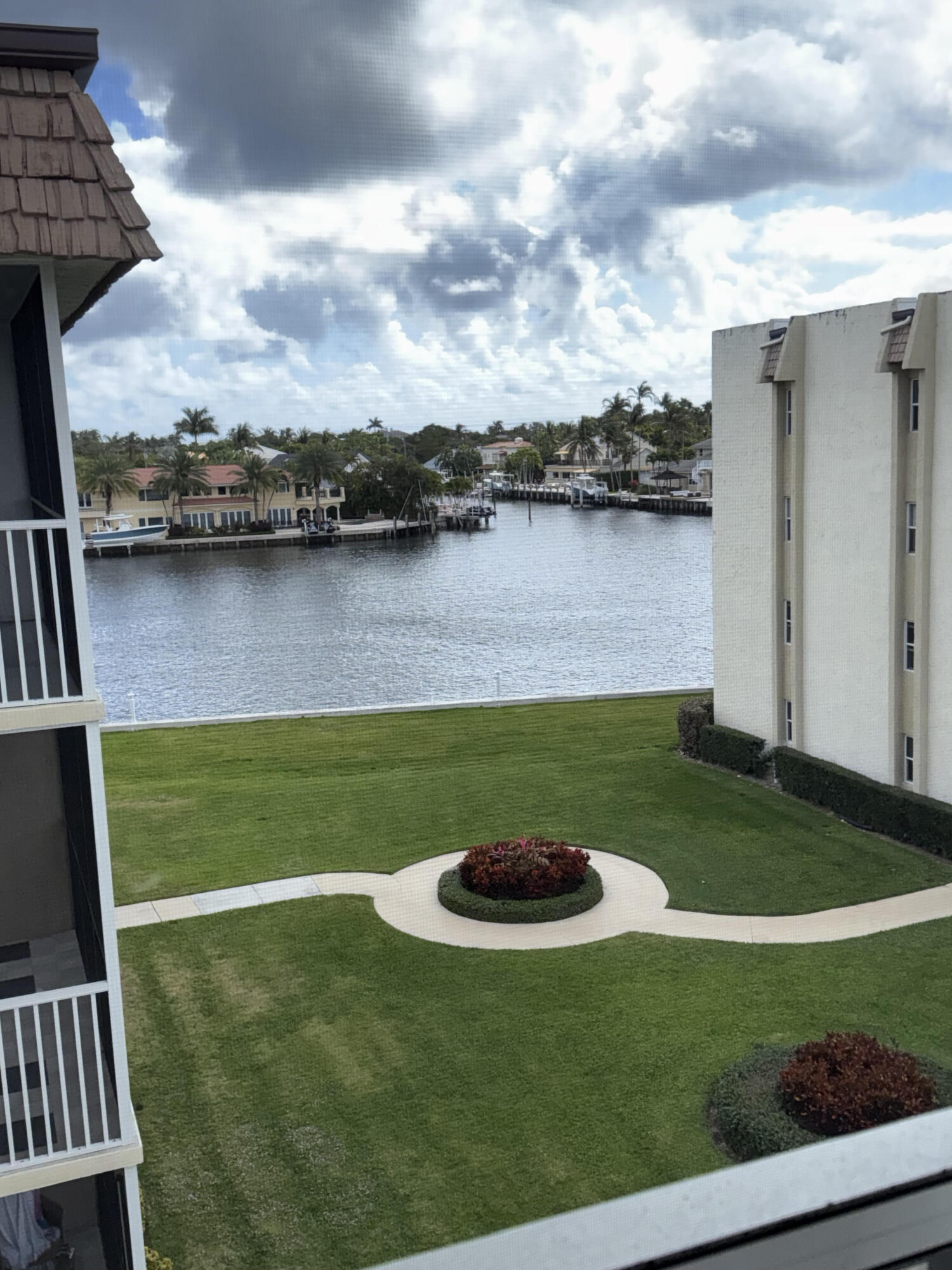 Snug Harbor Gardens - Residential