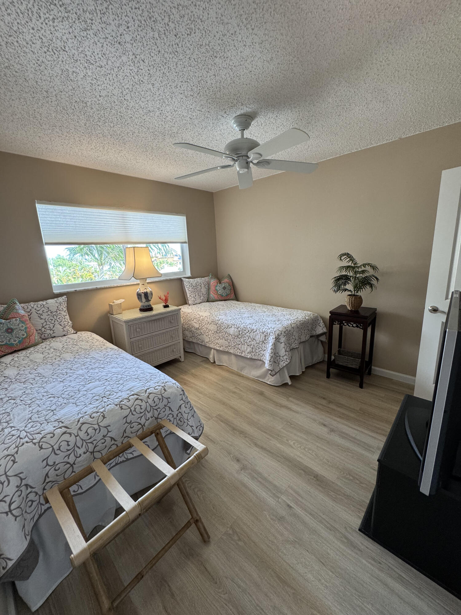 Snug Harbor Gardens - Residential