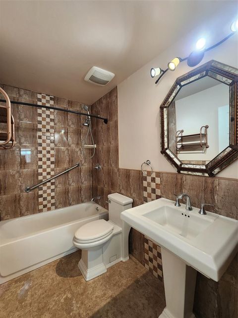 A home in Pembroke Pines