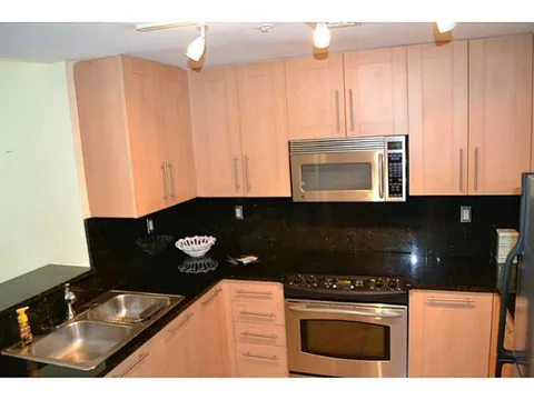 511 SE 5th Ave Unit 2103, Fort Lauderdale, FL MLS: F10499818