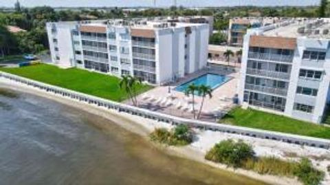 A home in Lake Worth Beach