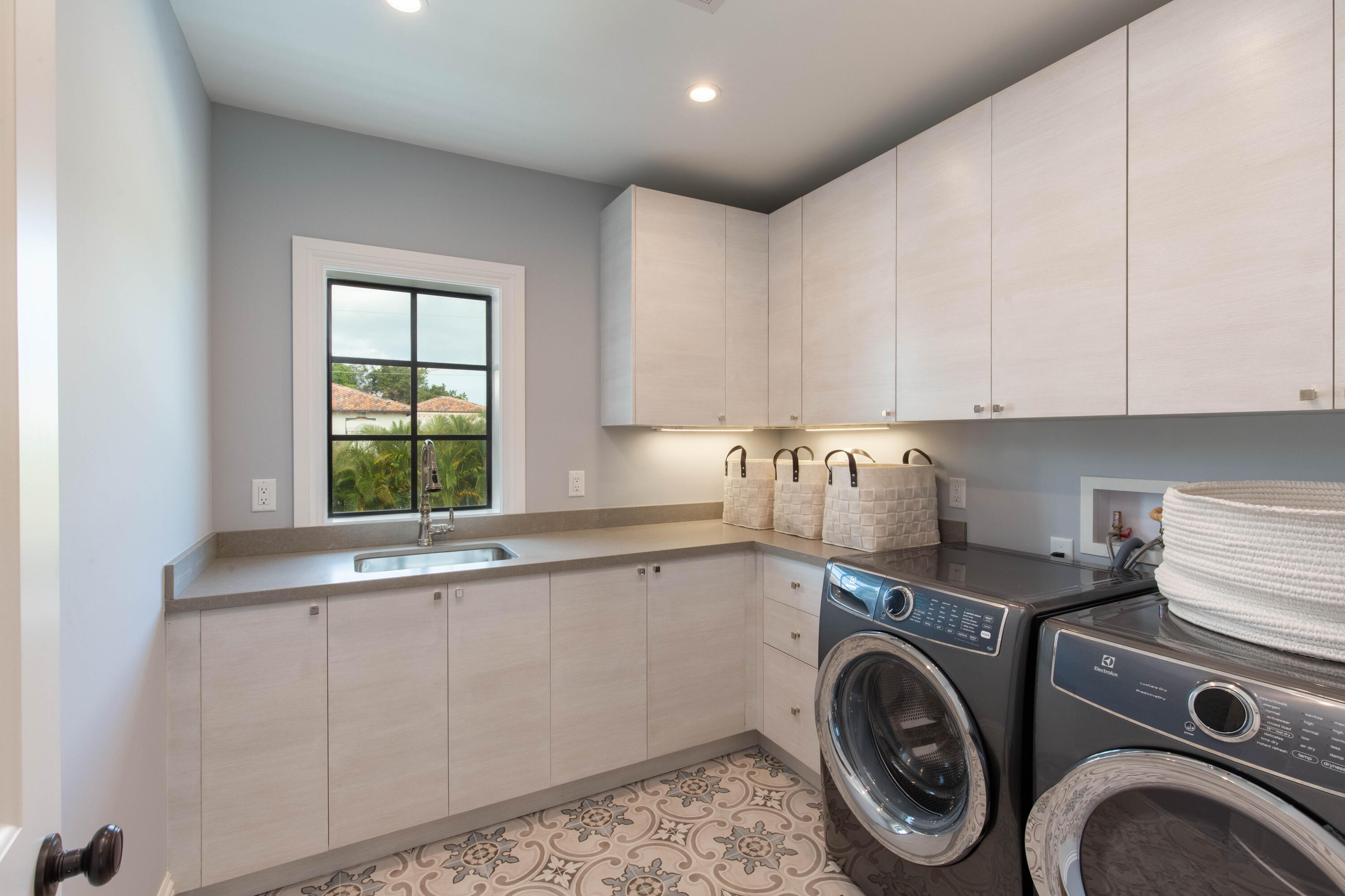 EL CID PARK ADD - Residential