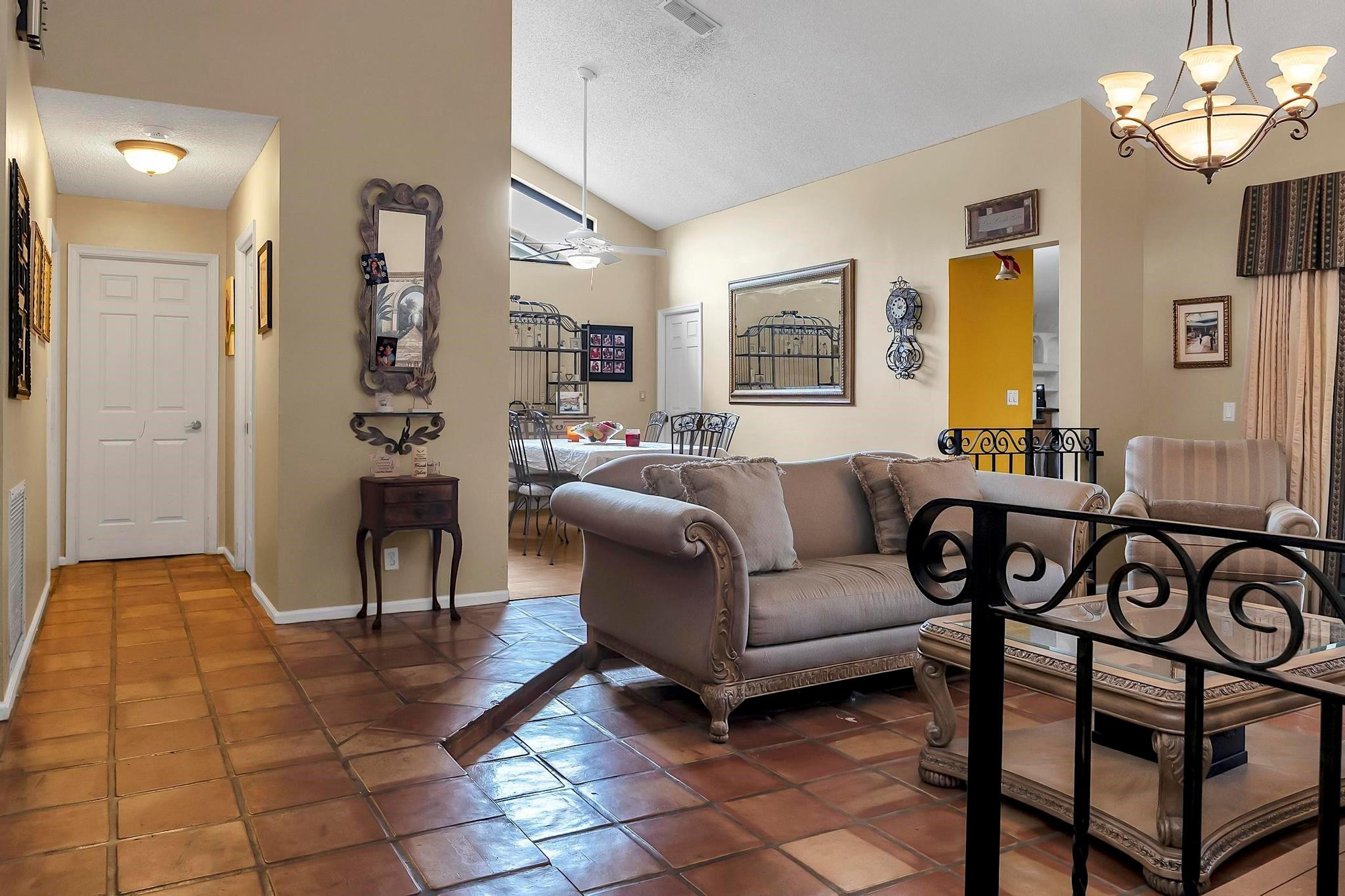 West Glen 128-3 B - Residential