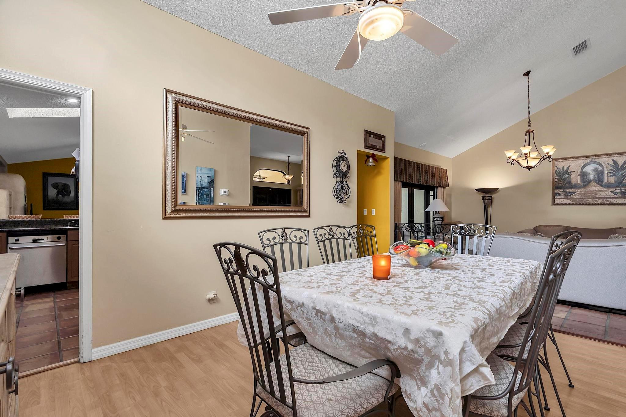 West Glen 128-3 B - Residential