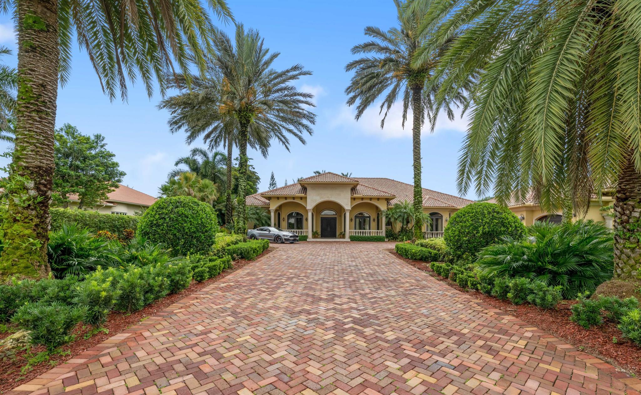 PLANTATION ACRES ESTATES - Residential