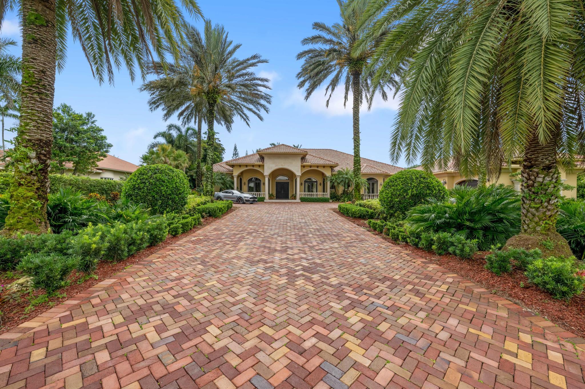 PLANTATION ACRES ESTATES - Residential