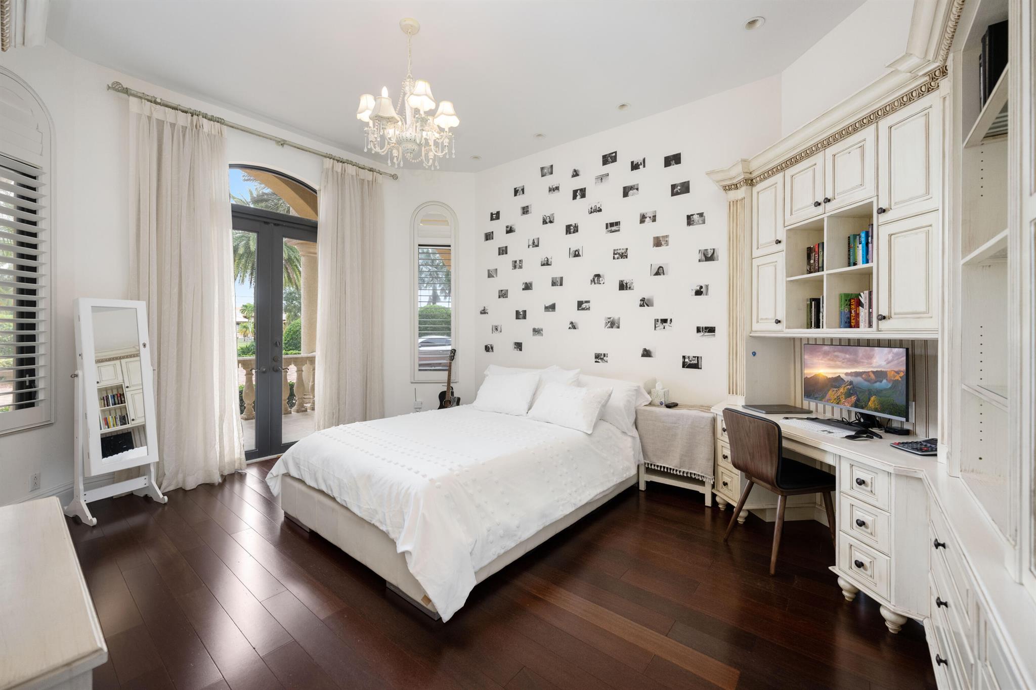 PLANTATION ACRES ESTATES - Residential