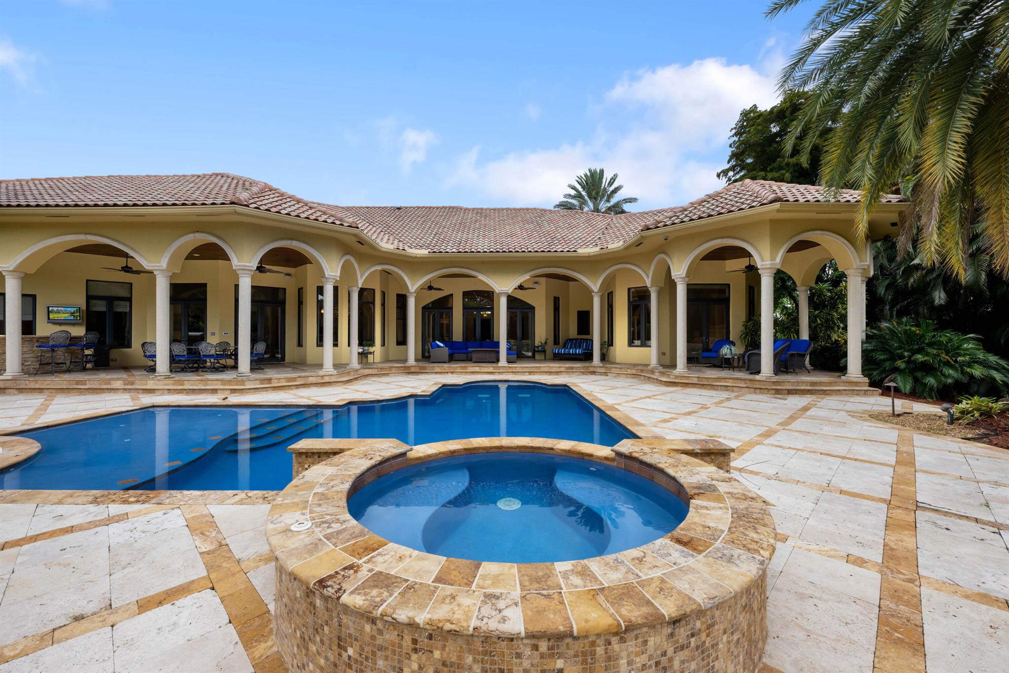 PLANTATION ACRES ESTATES - Residential