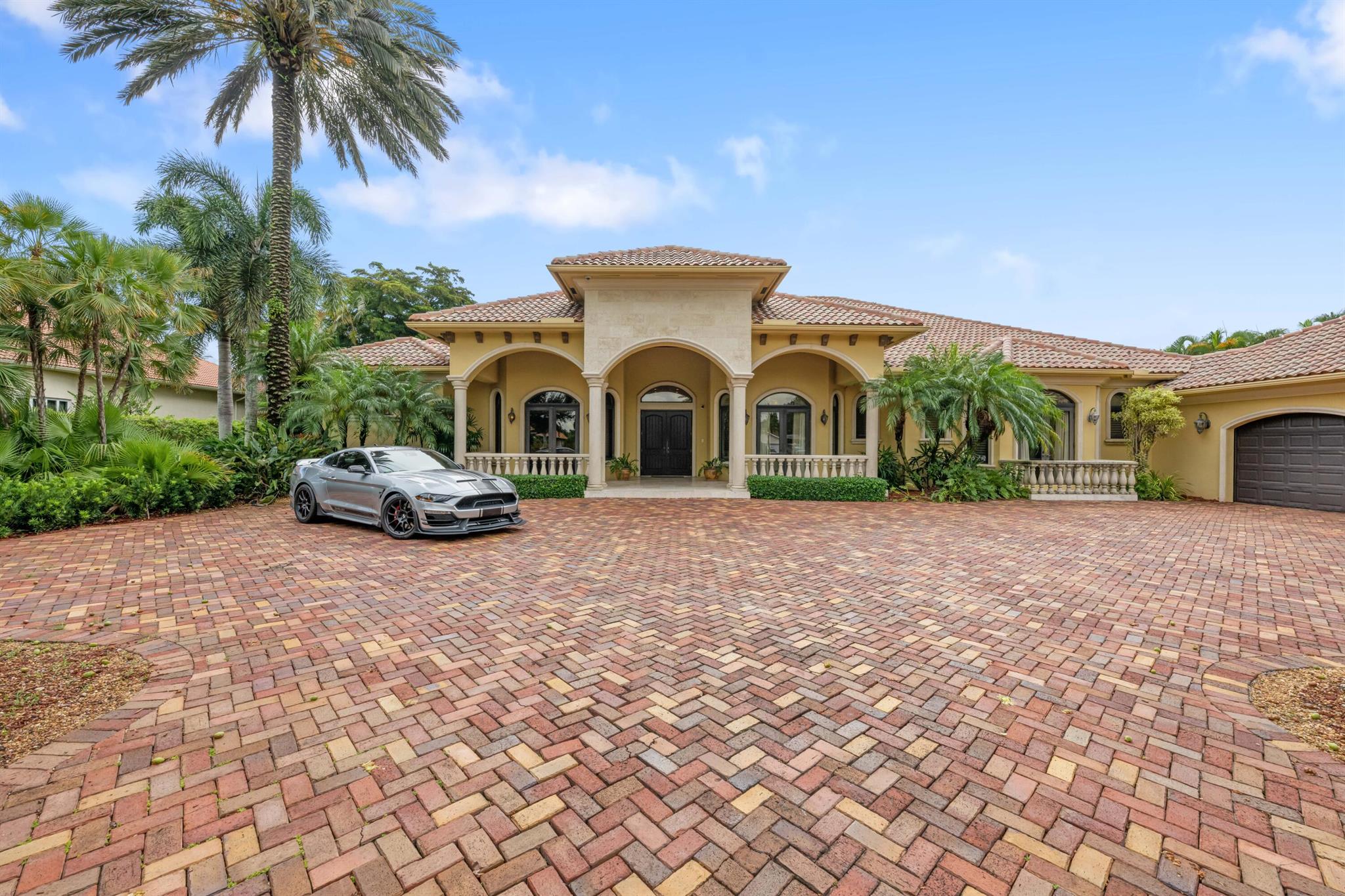 PLANTATION ACRES ESTATES - Residential