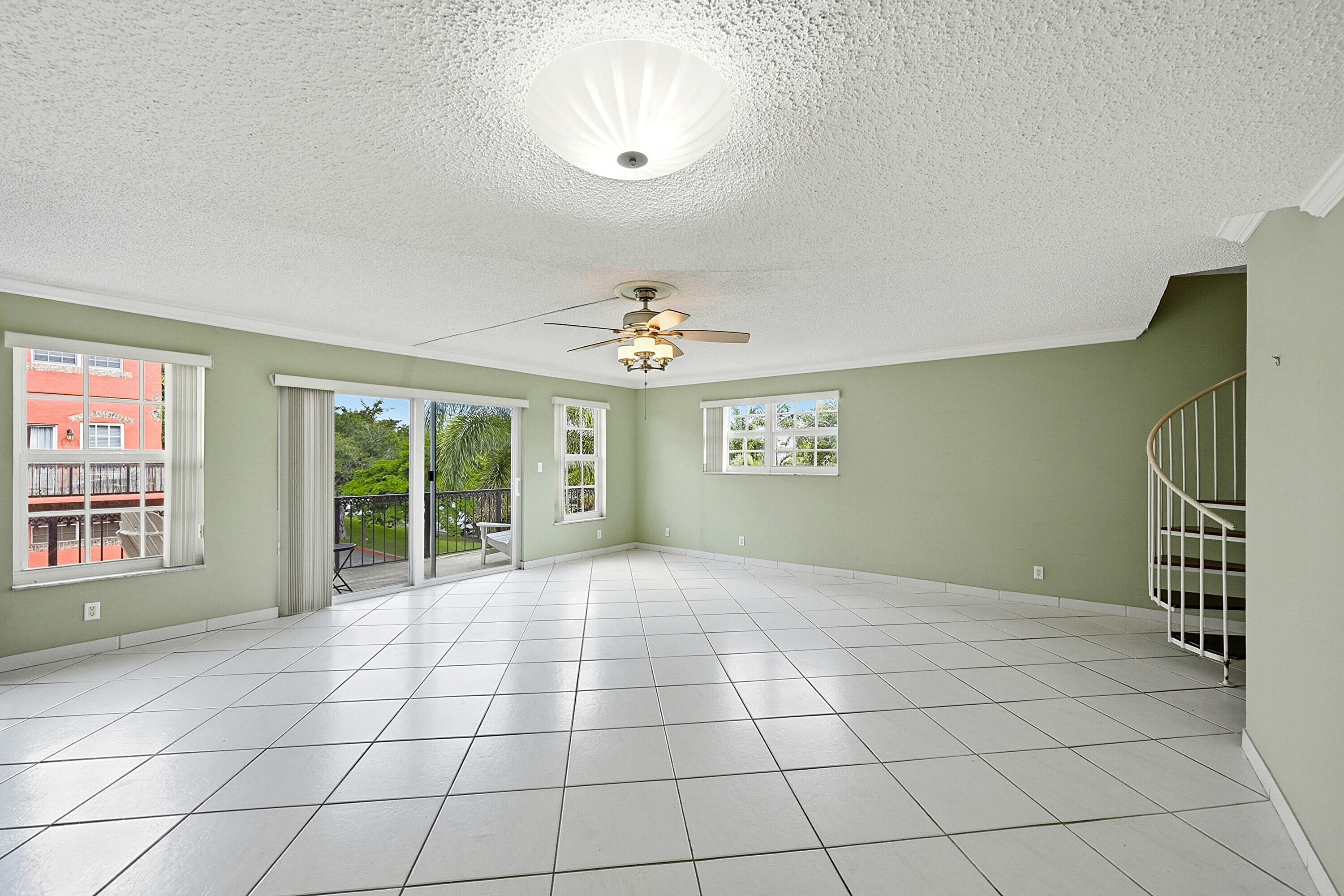 670 Tennis Club Drive 312, Fort Lauderdale FL 33311