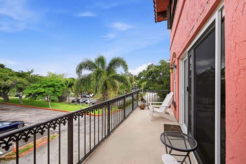 Tiny photo for 670 Tennis Club Drive #312, Fort Lauderdale, FL 33311 (MLS # B26045350)