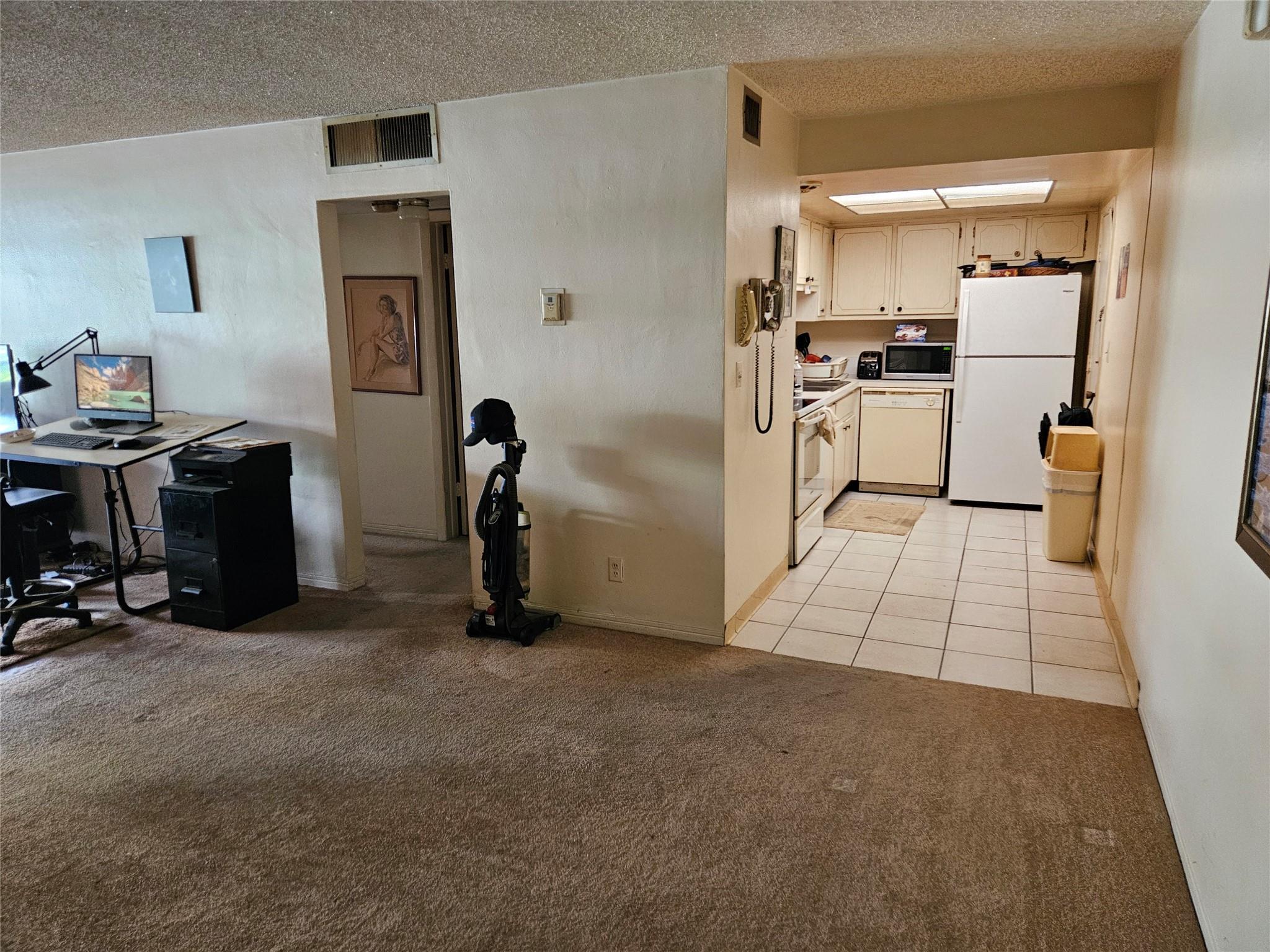 1700 SE 15th St 204