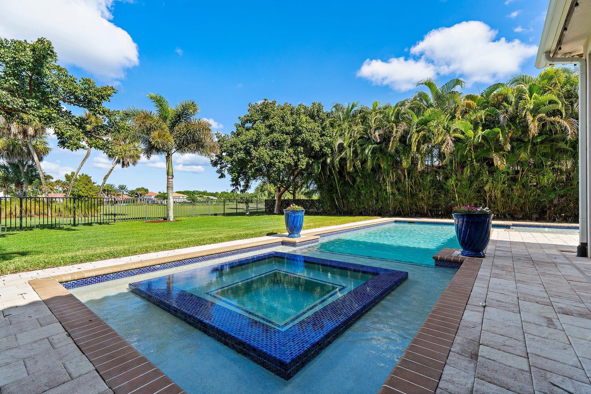 JUPITER COUNTRY CLUB - Residential