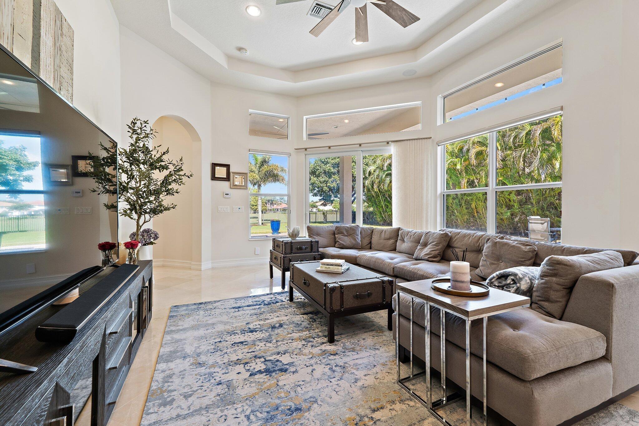 JUPITER COUNTRY CLUB - Residential