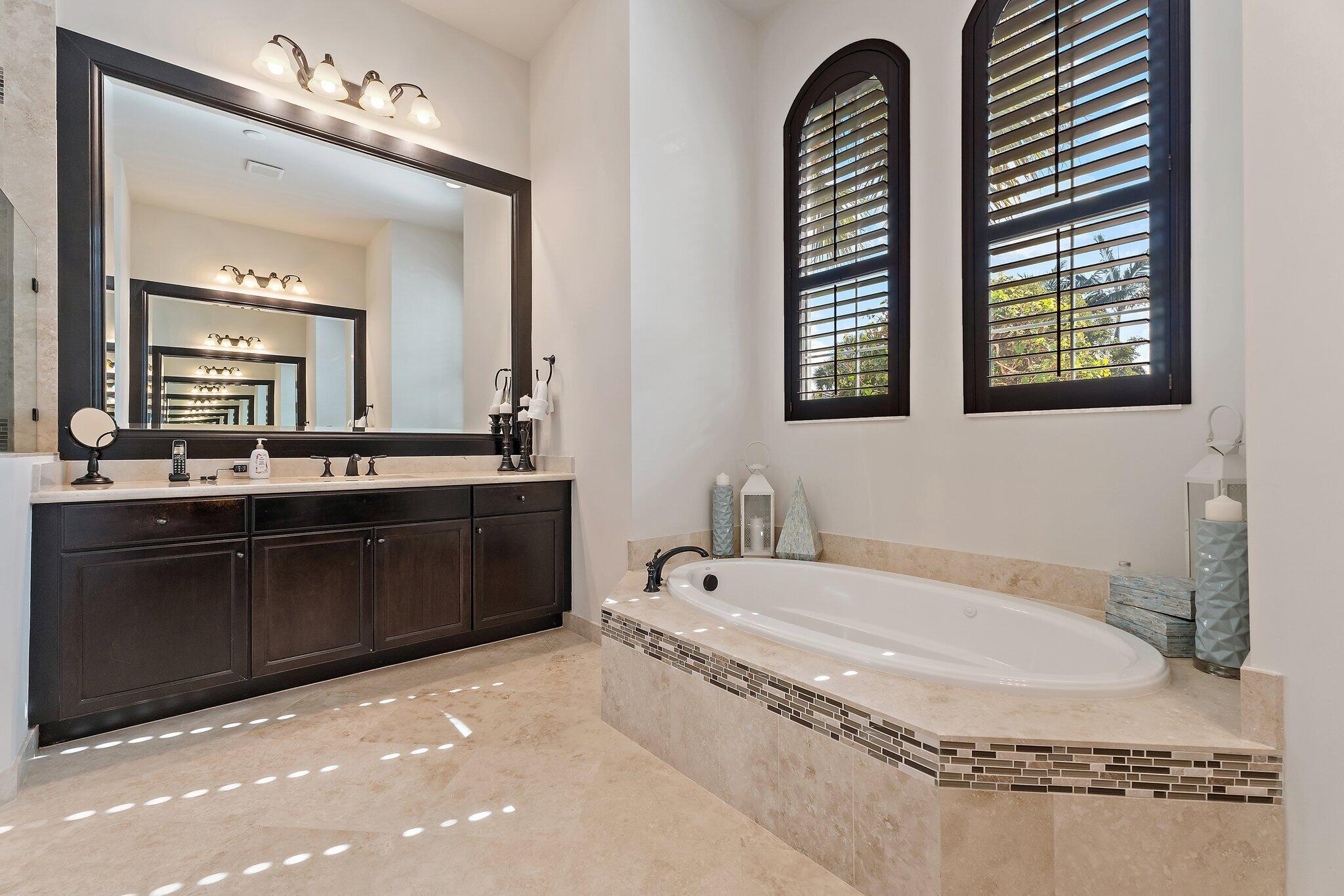 JUPITER COUNTRY CLUB - Residential