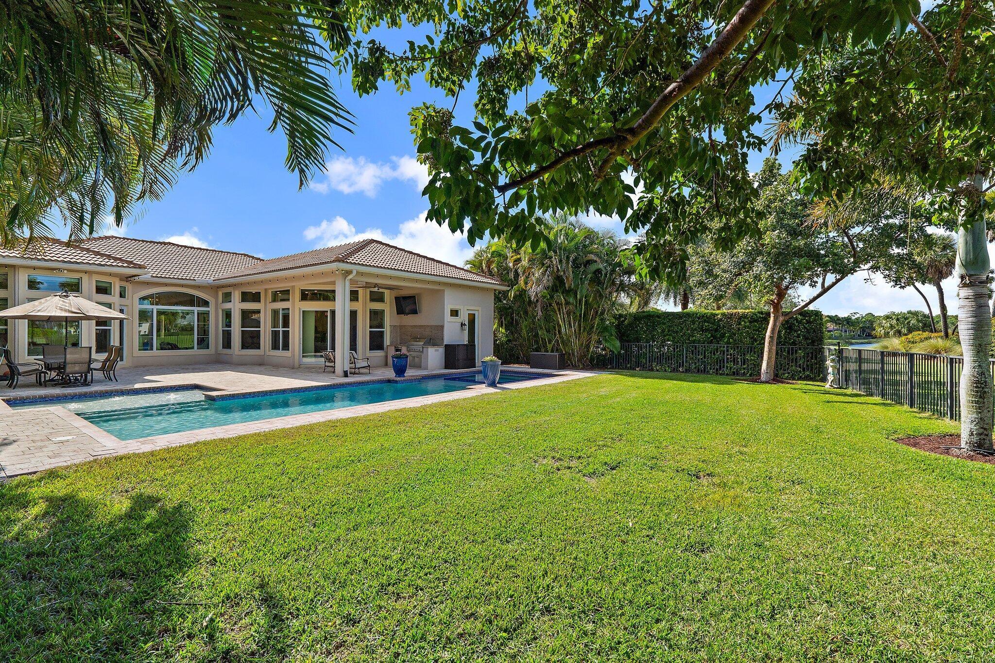 JUPITER COUNTRY CLUB - Residential