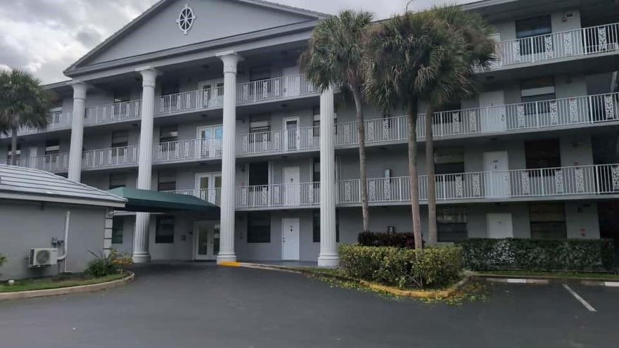 BACK to ACTIVE REDUCED TO SELL!! Beautifully updated and spacious 2-bed, 2-bath condo (1,385 sq. ft.) in sought-after Whitehall at Pine Island Ridge. This move-in-ready unit offers serene lake views, a modern kitchen/baths,. A versatile extra room is perfect for a home office, den, or guest space. Ownership includes full, mandatory membership to the Pine Island Ridge Country Club, featuring golf, tennis, a resort-style pool, two restaurants, and a fitness center—all covered by the HOA fee (which also includes water/cable). Enjoy convenient, resort-style living with easy access to shops, dining, and top-rated schools. Ideal for end users: No renting for the first two years. Don't miss this opportunity in prime Davie location! Master Bath upgrade to be finished in a few weeks.