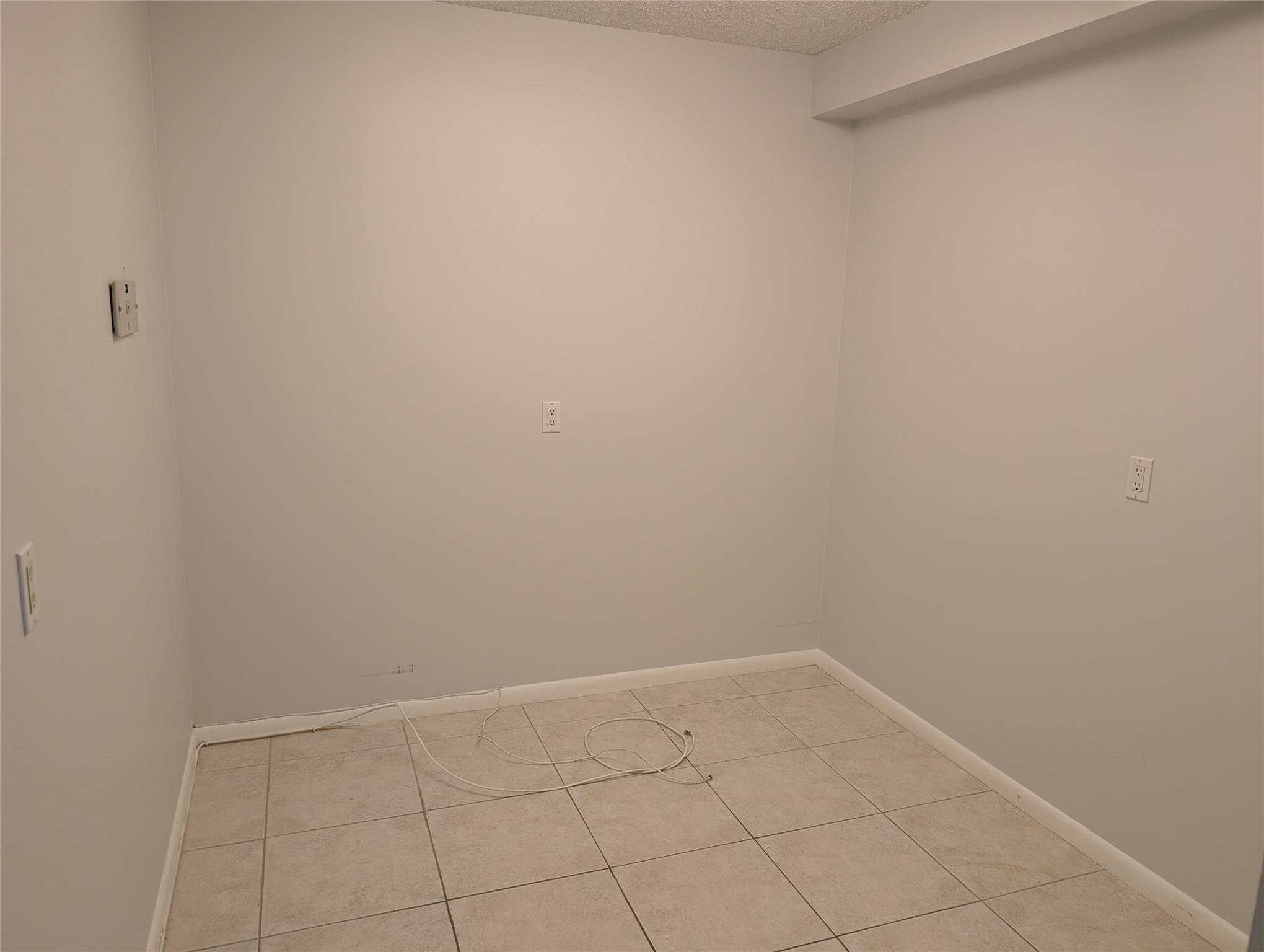 WHITEHALL CONDOMINIUM - Residential