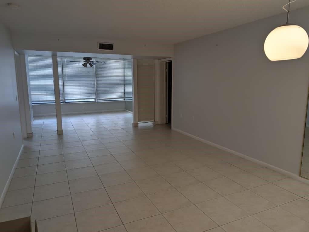 WHITEHALL CONDOMINIUM - Residential