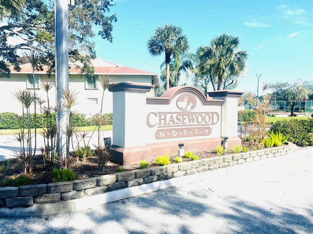 Photo of 6516 Chasewood Drive #D, Jupiter, FL 33458 (MLS # R11050285)