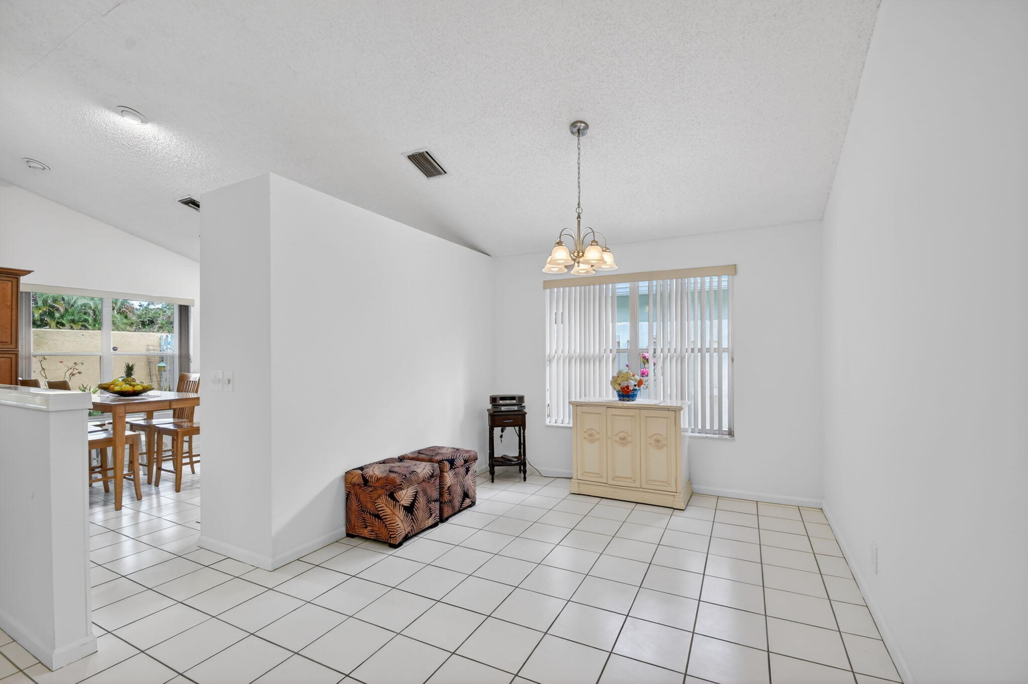 LAWRENCE GROVE 1 REPL - Residential