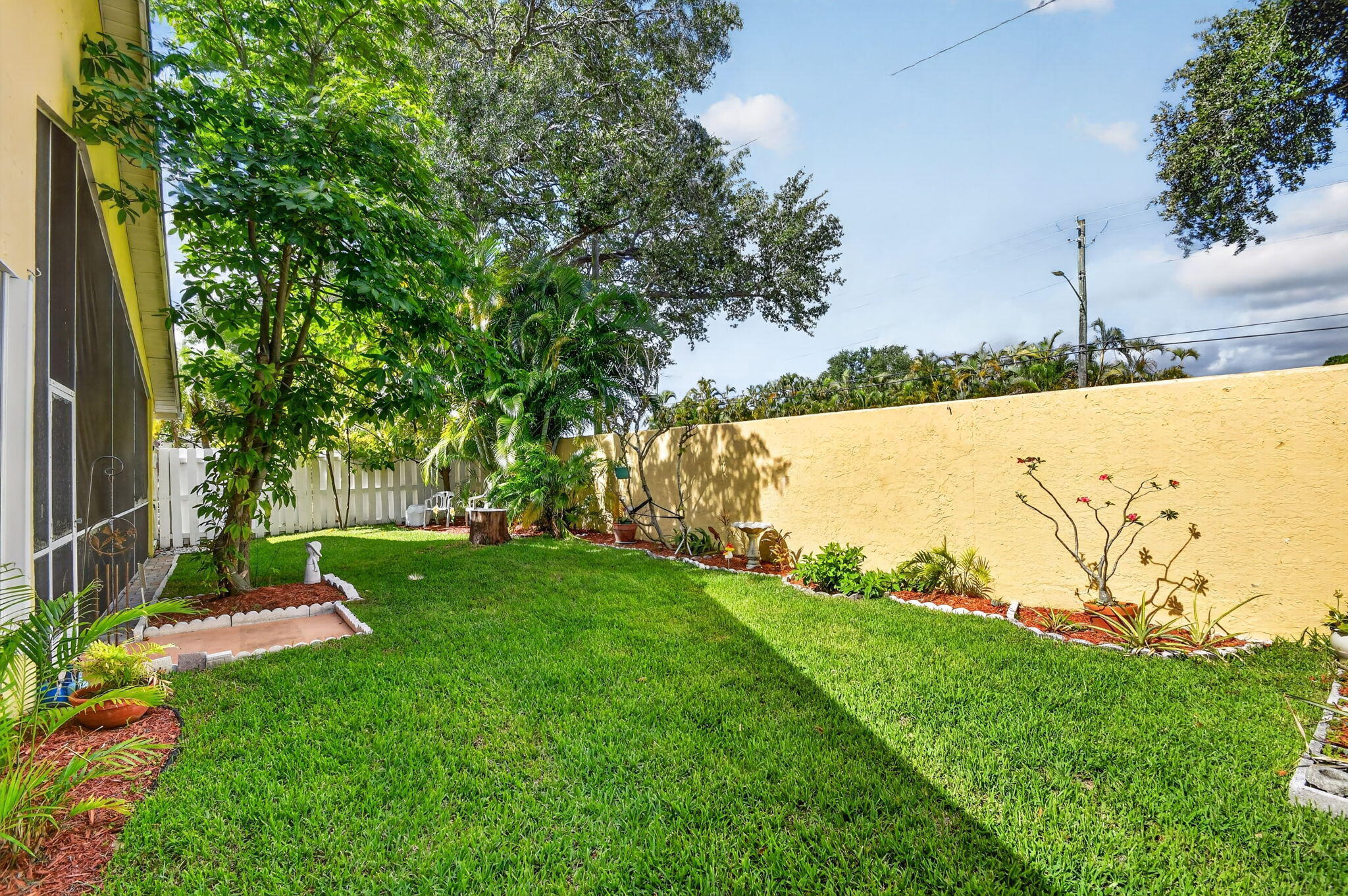 LAWRENCE GROVE 1 REPL - Residential