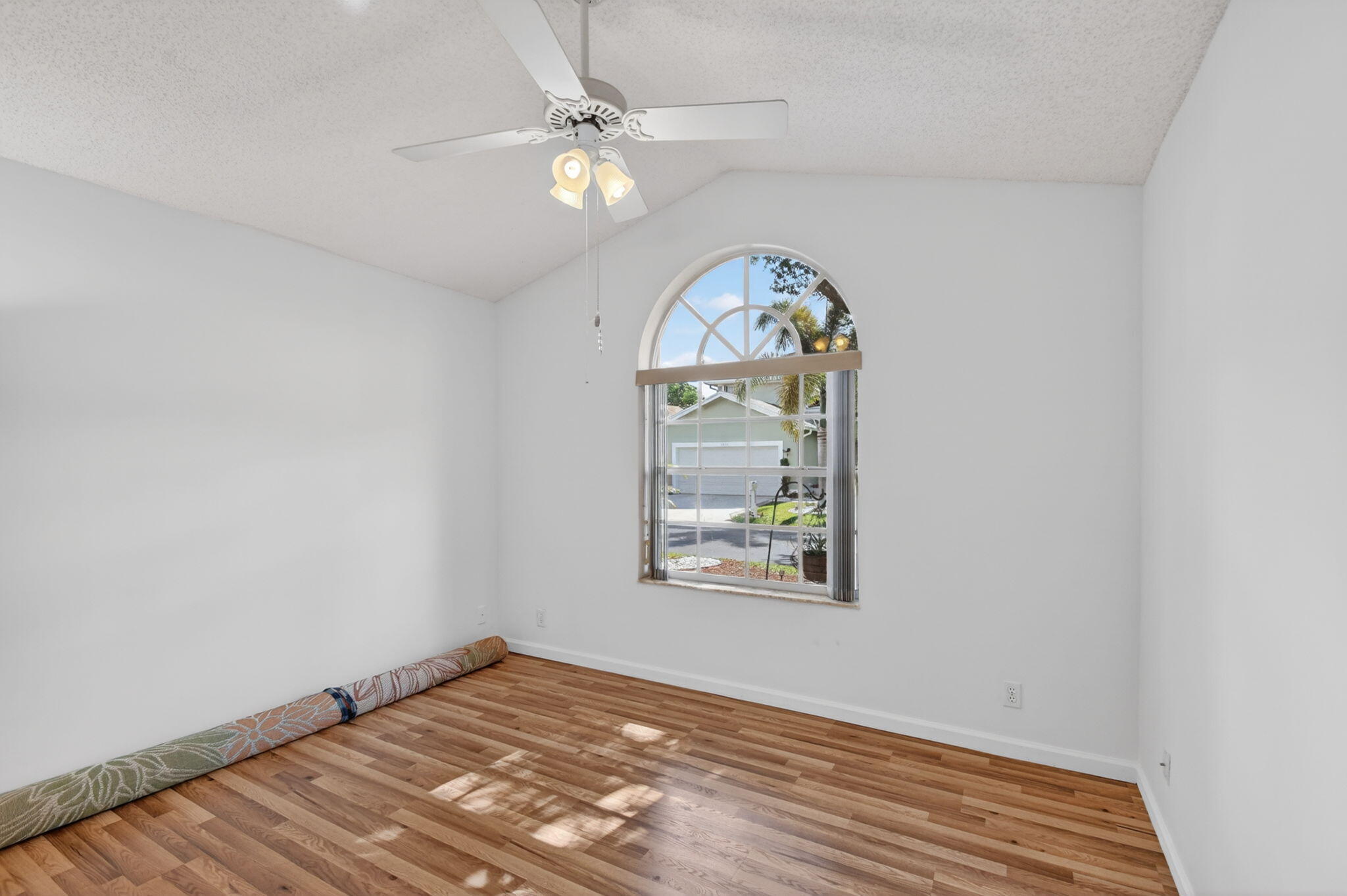 LAWRENCE GROVE 1 REPL - Residential