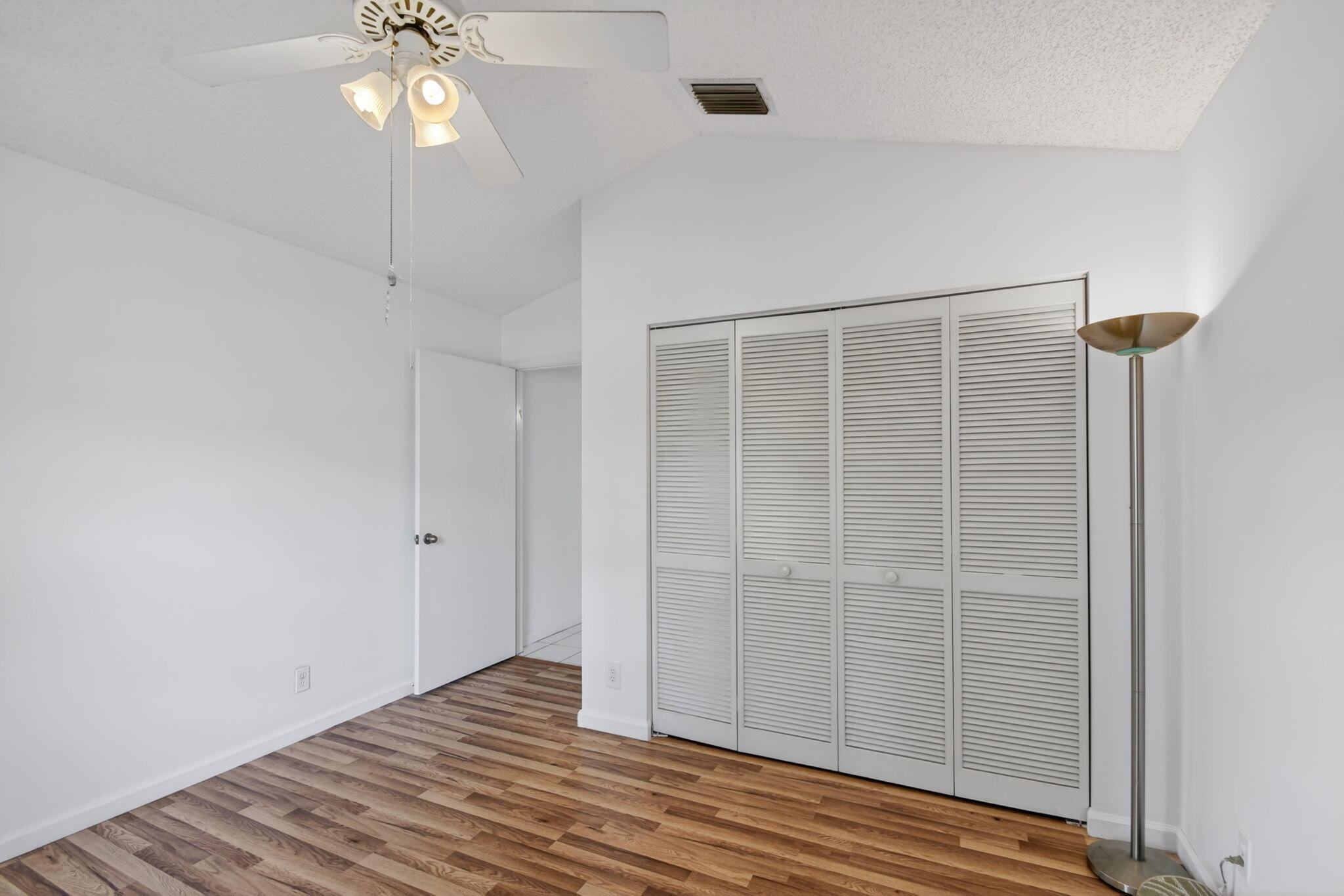 LAWRENCE GROVE 1 REPL - Residential