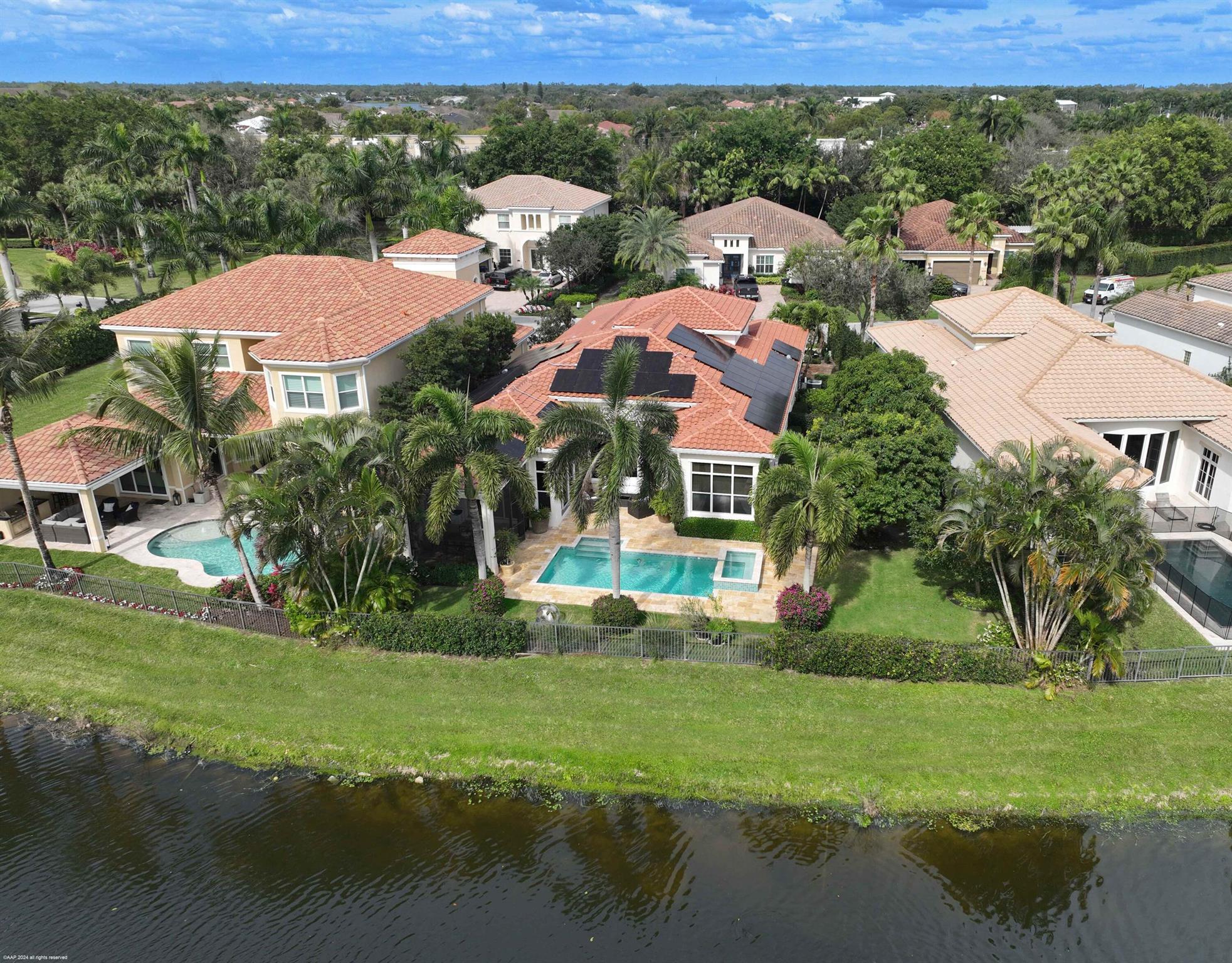 HUNTERS CHASE OF PALM BEA - Residential