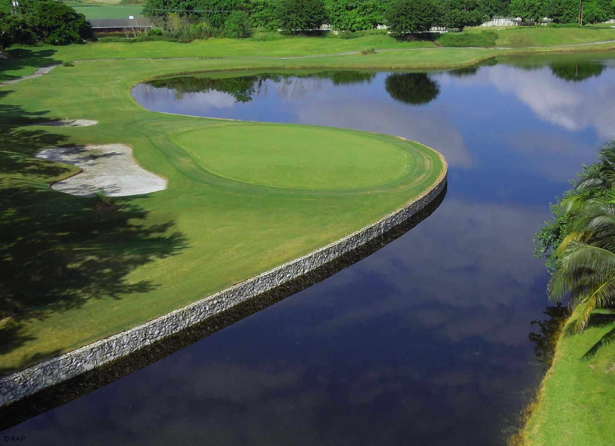 HUNTERS CHASE OF PALM BEA - Residential